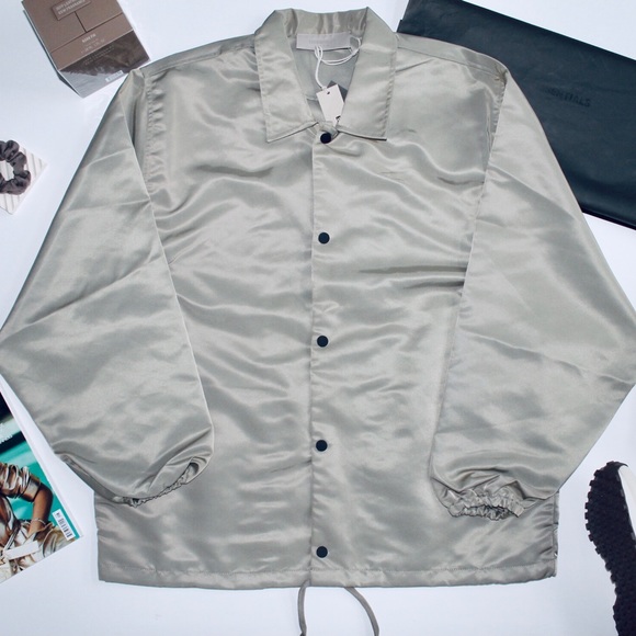 FEAR OF GOD ESSENTIALS ‘Oak’ Suit Nylon Coach Jacket + Nylon Track Pant - Picture 3 of 10